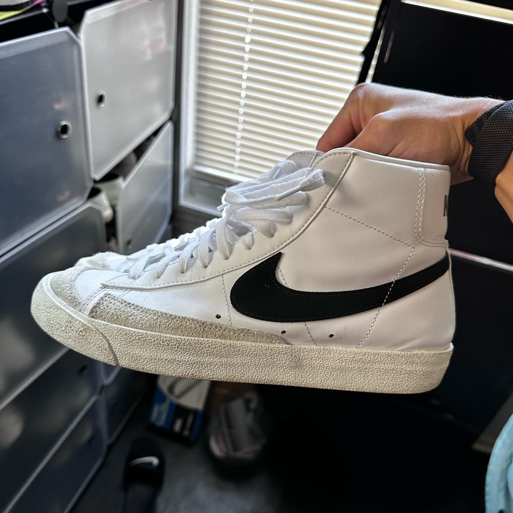 Nike Blazer size 9.5